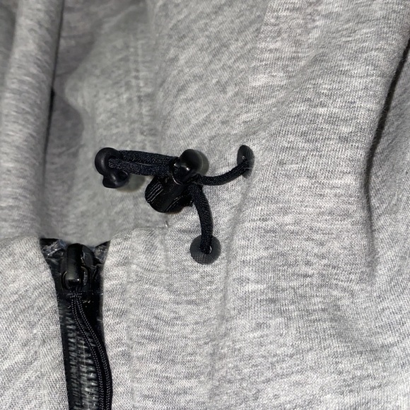2012 Nike tech fleece zip up hoodie - Picture 8 of 11